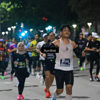 Runner Photo 6952141