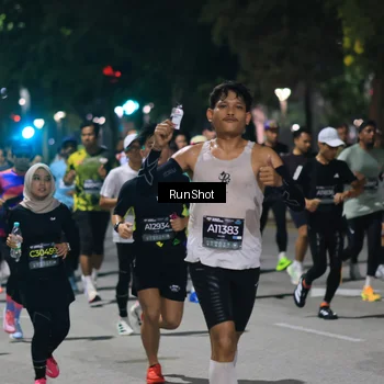 Runner Photo 6952143