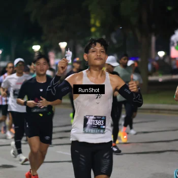Runner Photo 6952150