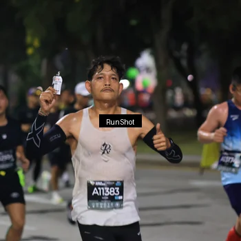 Runner Photo 6952156
