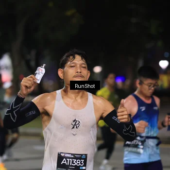 Runner Photo 6952161