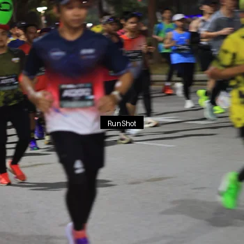 Runner Photo 6952311