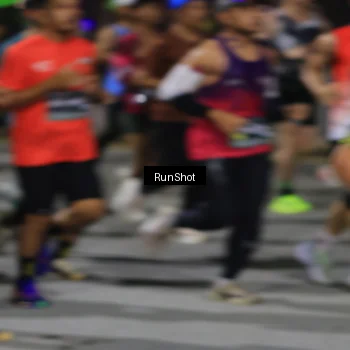 Runner Photo 6952342