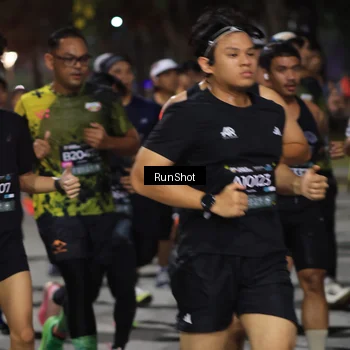 Runner Photo 6952350