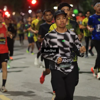 Runner Photo 6952398