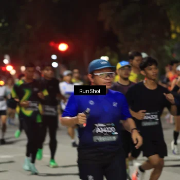 Runner Photo 6952426