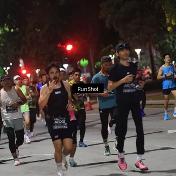 Runner Photo 6952517