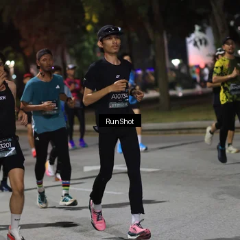 Runner Photo 6952524