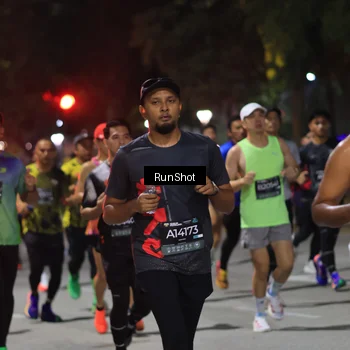 Runner Photo 6952549