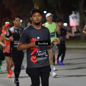 Runner Photo 6952555