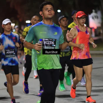 Runner Photo 6952592