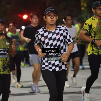 Runner Photo 6952705