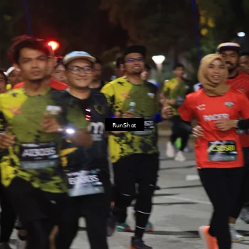 Runner Photo 6952733