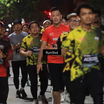 Runner Photo 6952737