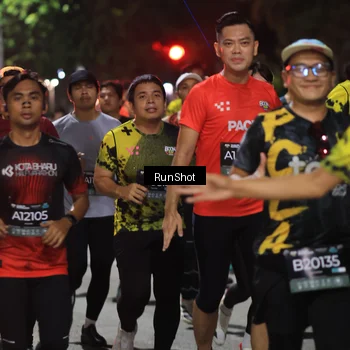 Runner Photo 6952740