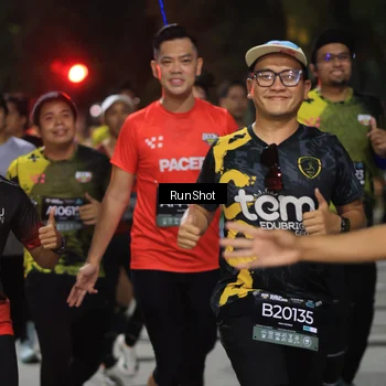 Runner Photo 6952745