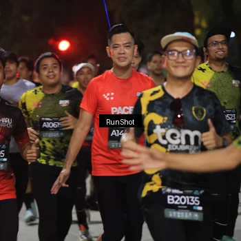 Runner Photo 6952746