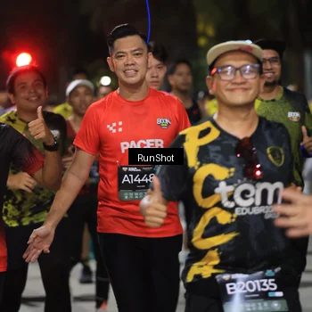 Runner Photo 6952748