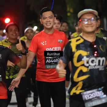 Runner Photo 6952749