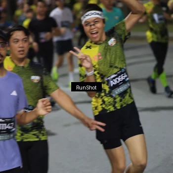 Runner Photo 6952802