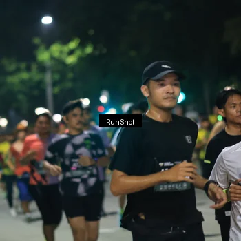 Runner Photo 6952977