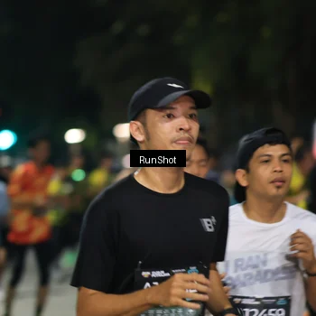 Runner Photo 6952982