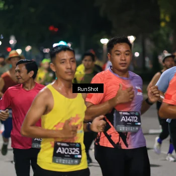 Runner Photo 6953040