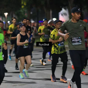 Runner Photo 6953042
