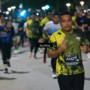 Runner Photo 6953049