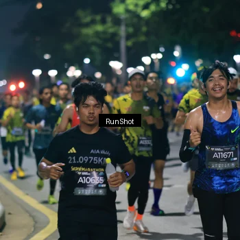 Runner Photo 6953070