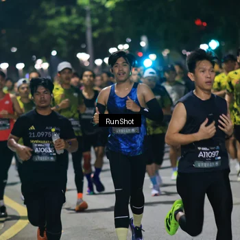 Runner Photo 6953073