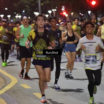 Runner Photo 6953135