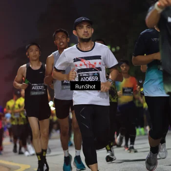 Runner Photo 6953342