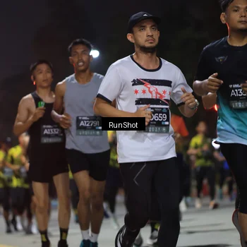 Runner Photo 6953346