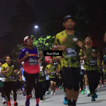 Runner Photo 6953381