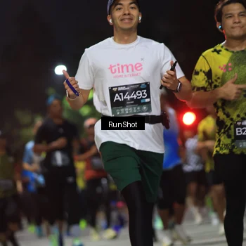 Runner Photo 6953396