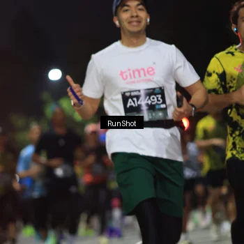 Runner Photo 6953398