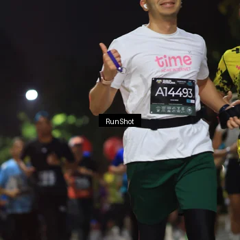 Runner Photo 6953402