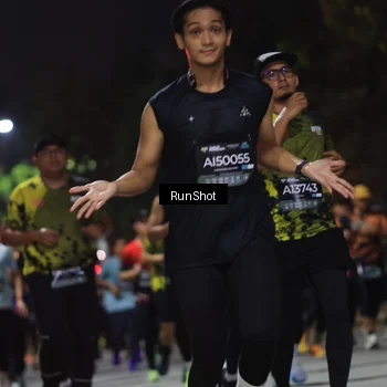 Runner Photo 6953451