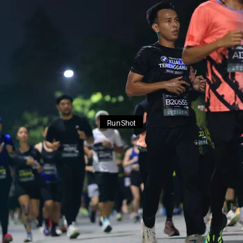Runner Photo 6953493