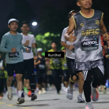 Runner Photo 6953546
