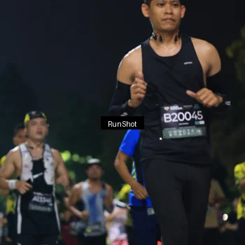 Runner Photo 6953575