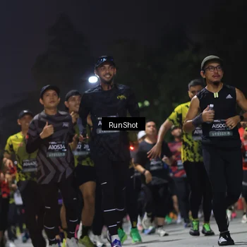 Runner Photo 6953637