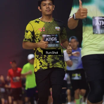 Runner Photo 6953749