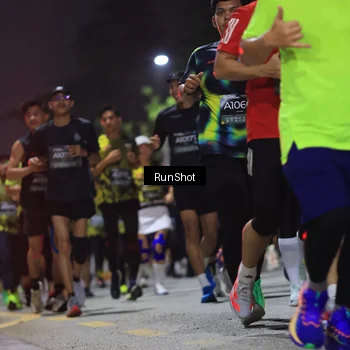 Runner Photo 6953791