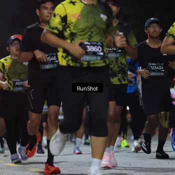 Runner Photo 6954000