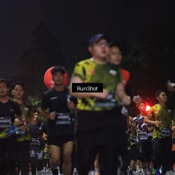 Runner Photo 6954040
