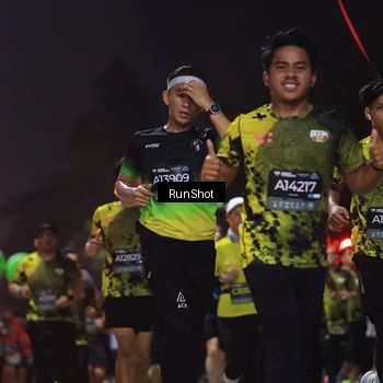 Runner Photo 6954139