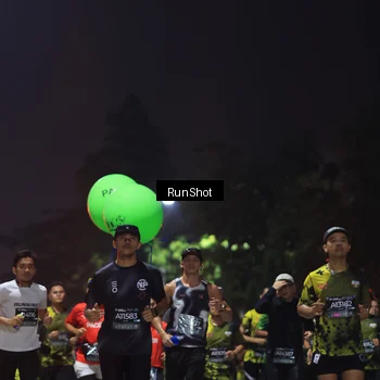 Runner Photo 6954300