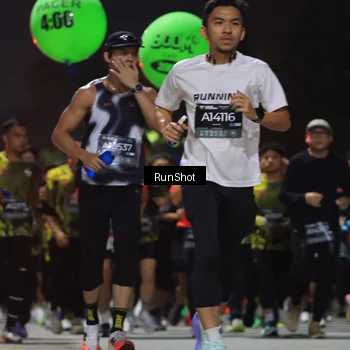 Runner Photo 6954351